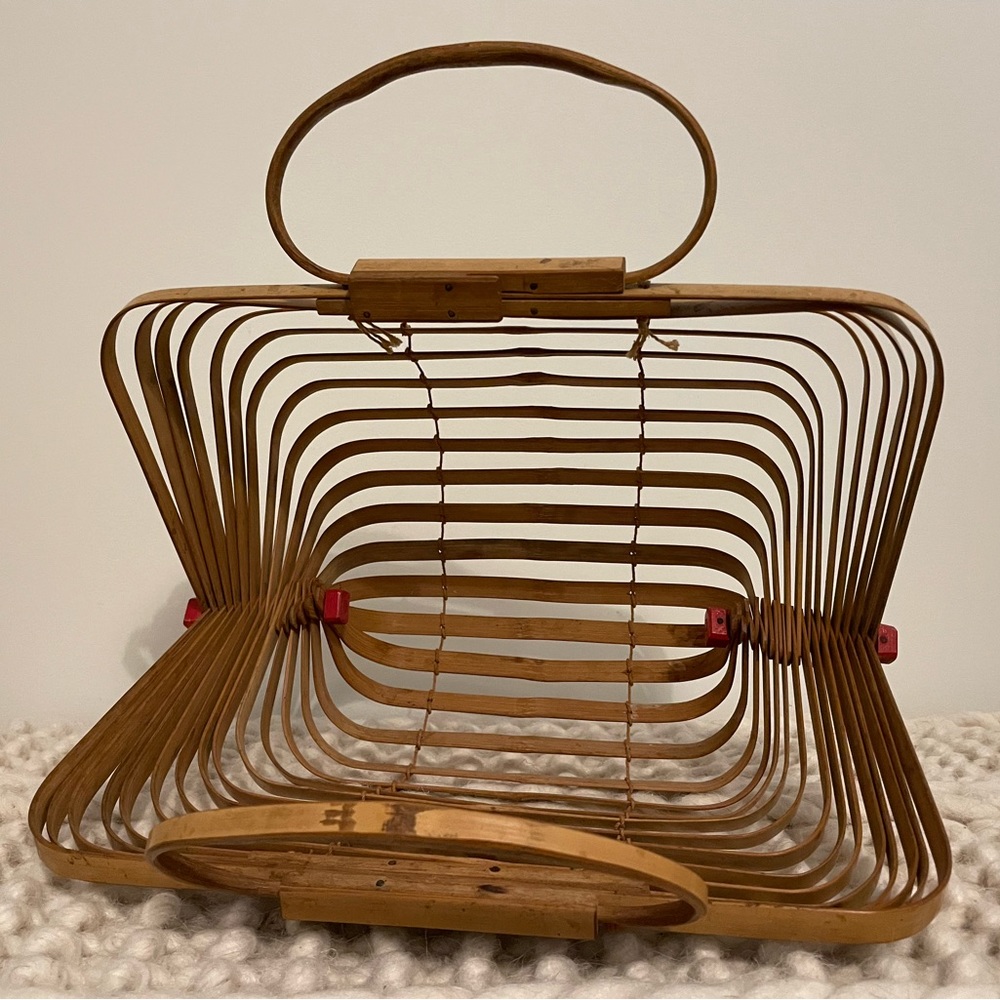 Vintage Bamboo Purse - Picture 5 of 6
